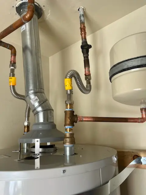 Water heater installation and plumbing repair in Manatee Harbor
